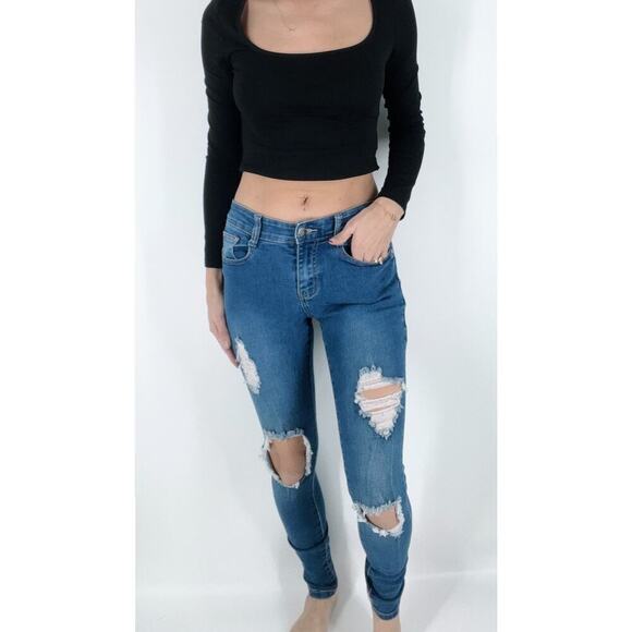 Fashion Nova Distressed Ripped Skinny Denim Jeans Size 5/6 (26”) - Picture 1 of 4